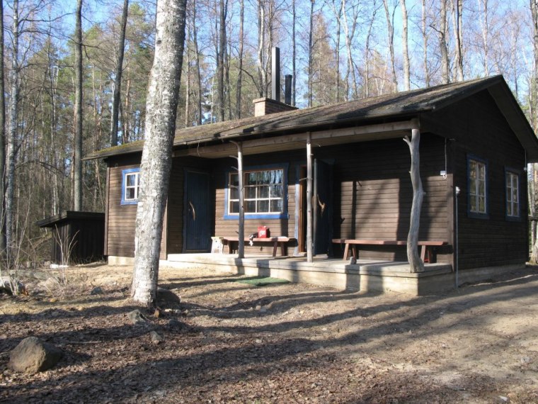 545651_281742245277935_364612675_n